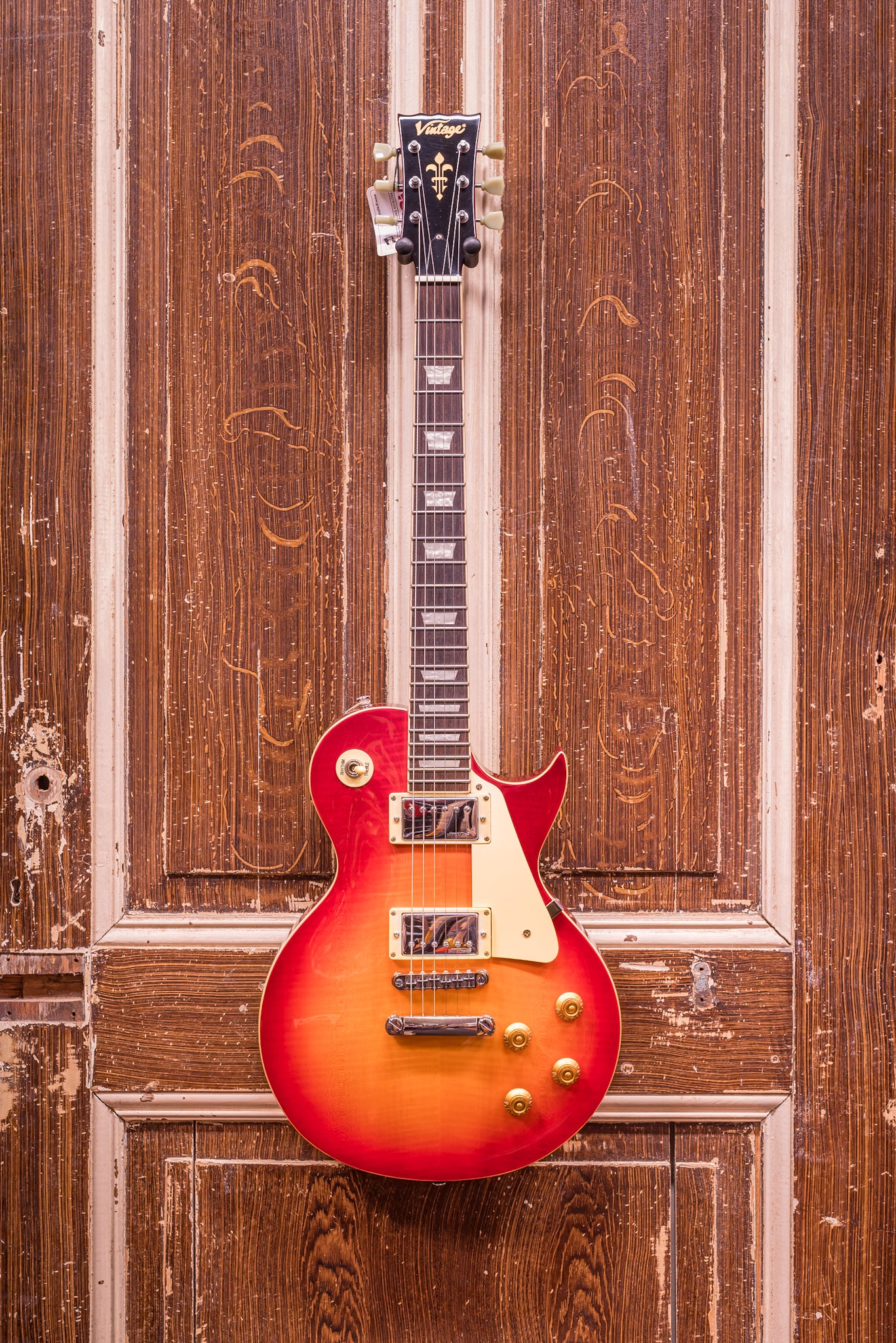 Vintage V100 Flame Cherry Sunburst Elektrische Gitaar