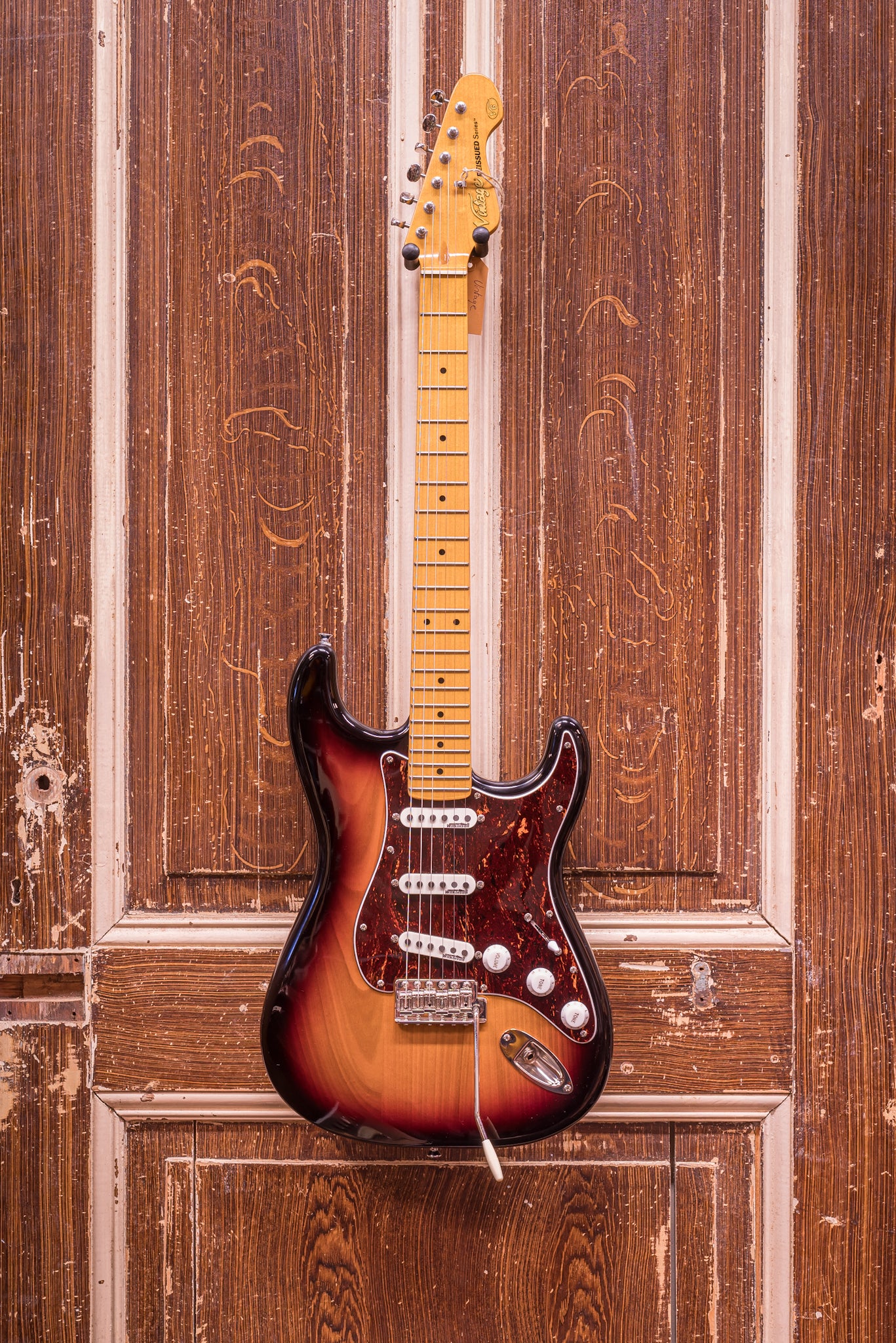 Vintage V6 Sunset Sunburst Strat Maple Elektrische gitaar