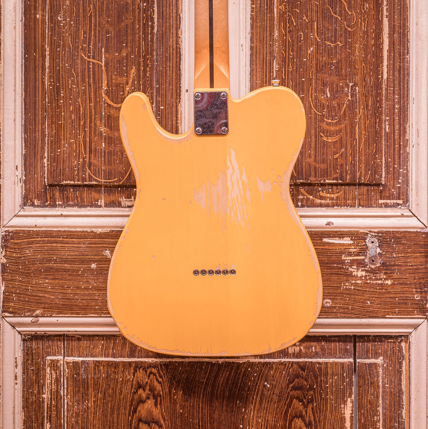 Vintage V52MRBS V52 Icon Distressed Butterscotch elektrische gitaar