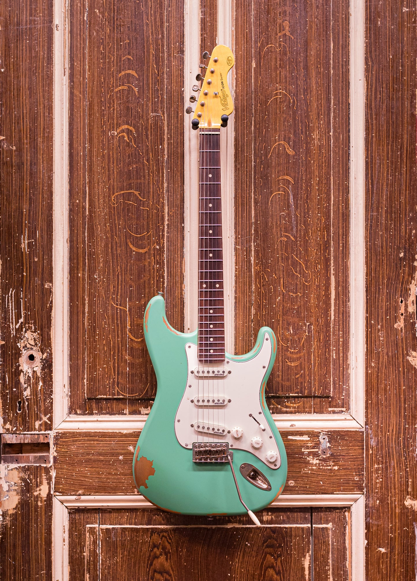 Vintage V6 Icon Series Distressed Ventura Green Elektrische gitaar