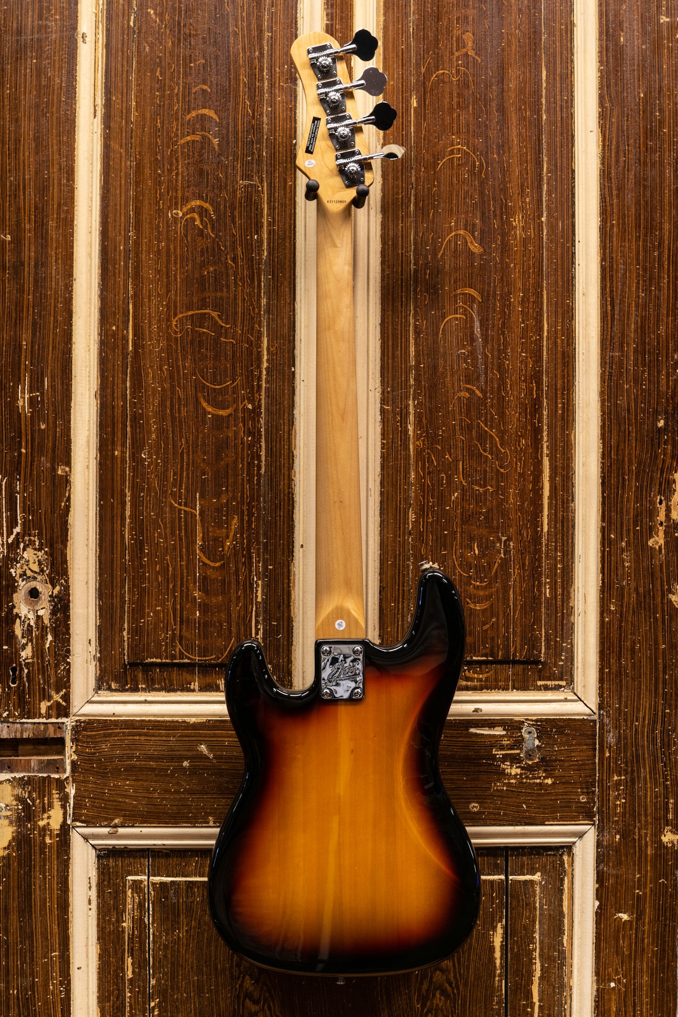Eko VPJ280-SB Tribute Starter VPJ Bass Sunburst Basgitaar