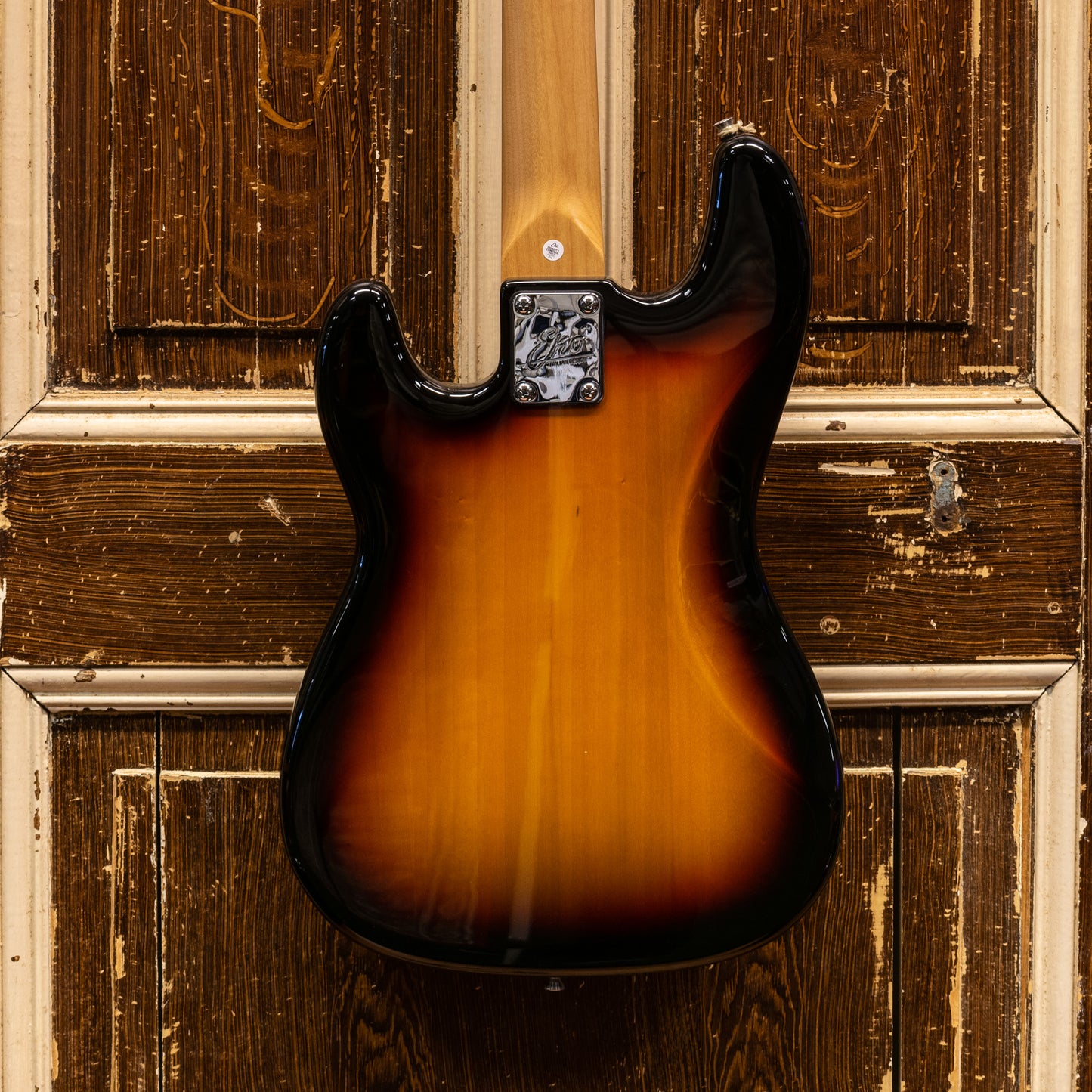 Eko VPJ280-SB Tribute Starter VPJ Bass Sunburst Basgitaar