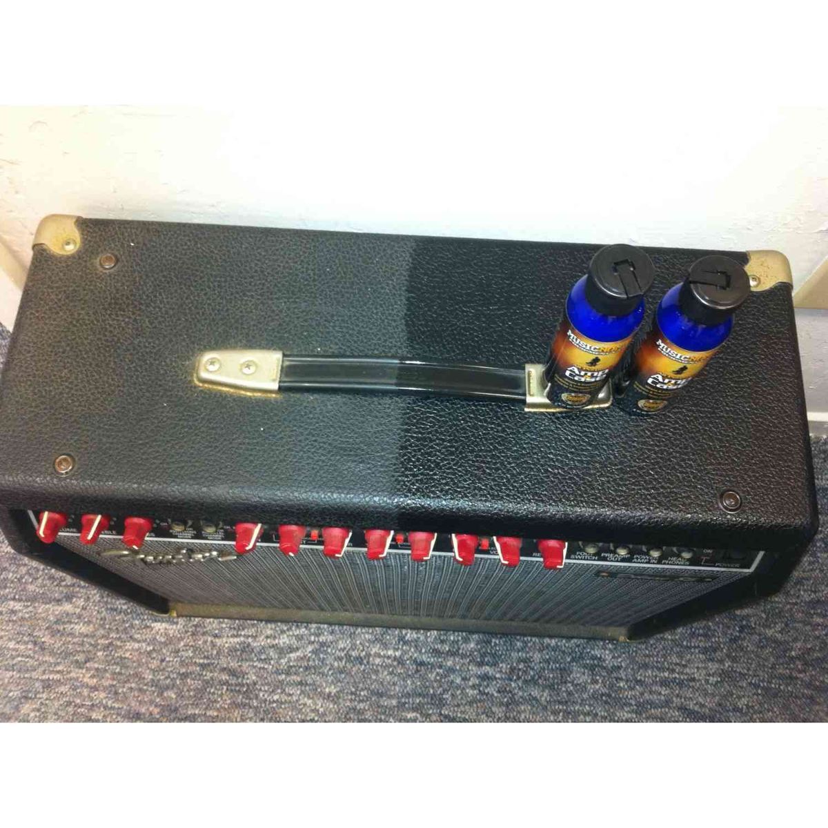 MusicNomad Amp & Case Cleaner & Conditioner - MN107