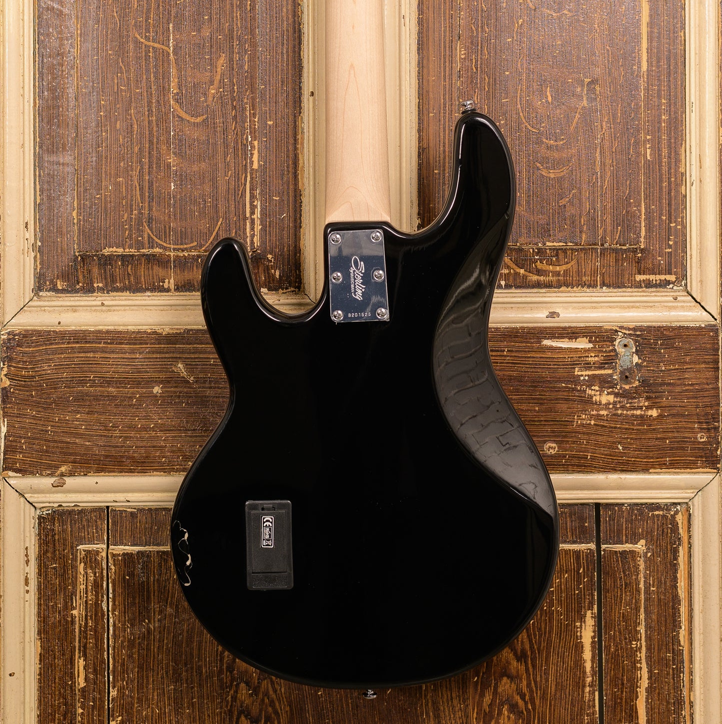 Sterling S.U.B. StingRay Ray4-BK-M1 By Musicman Basgitaar B-Stock