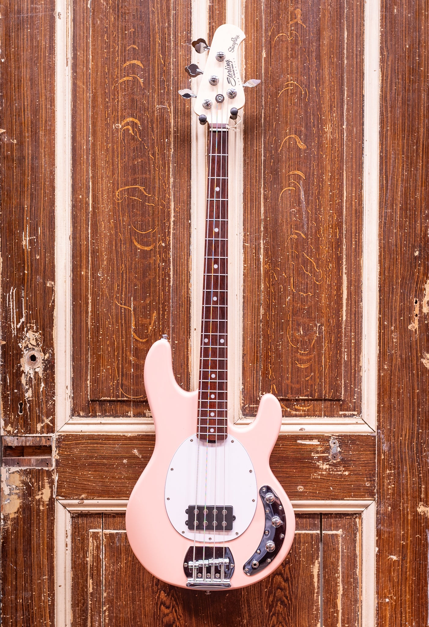 Sterling S.U.B. StingRay Ray4-PBP-J1 By Musicman Pueblo Pink Basgitaar