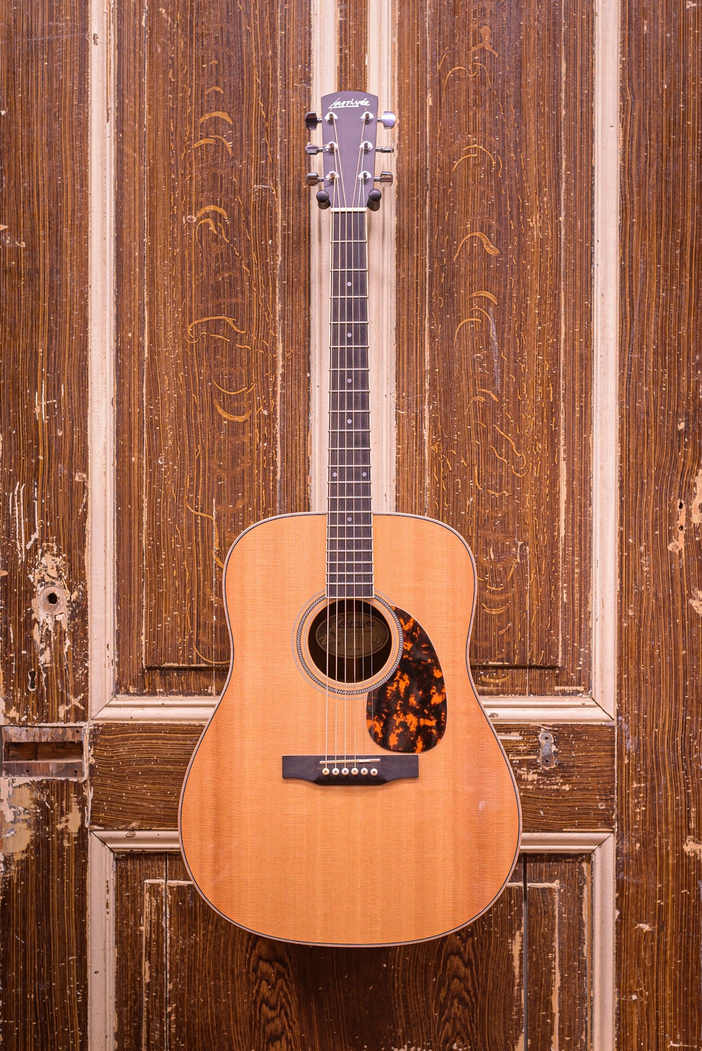Larrivée Guitars D-04 W Peruvian Walnut Westerngitaar (occasion)