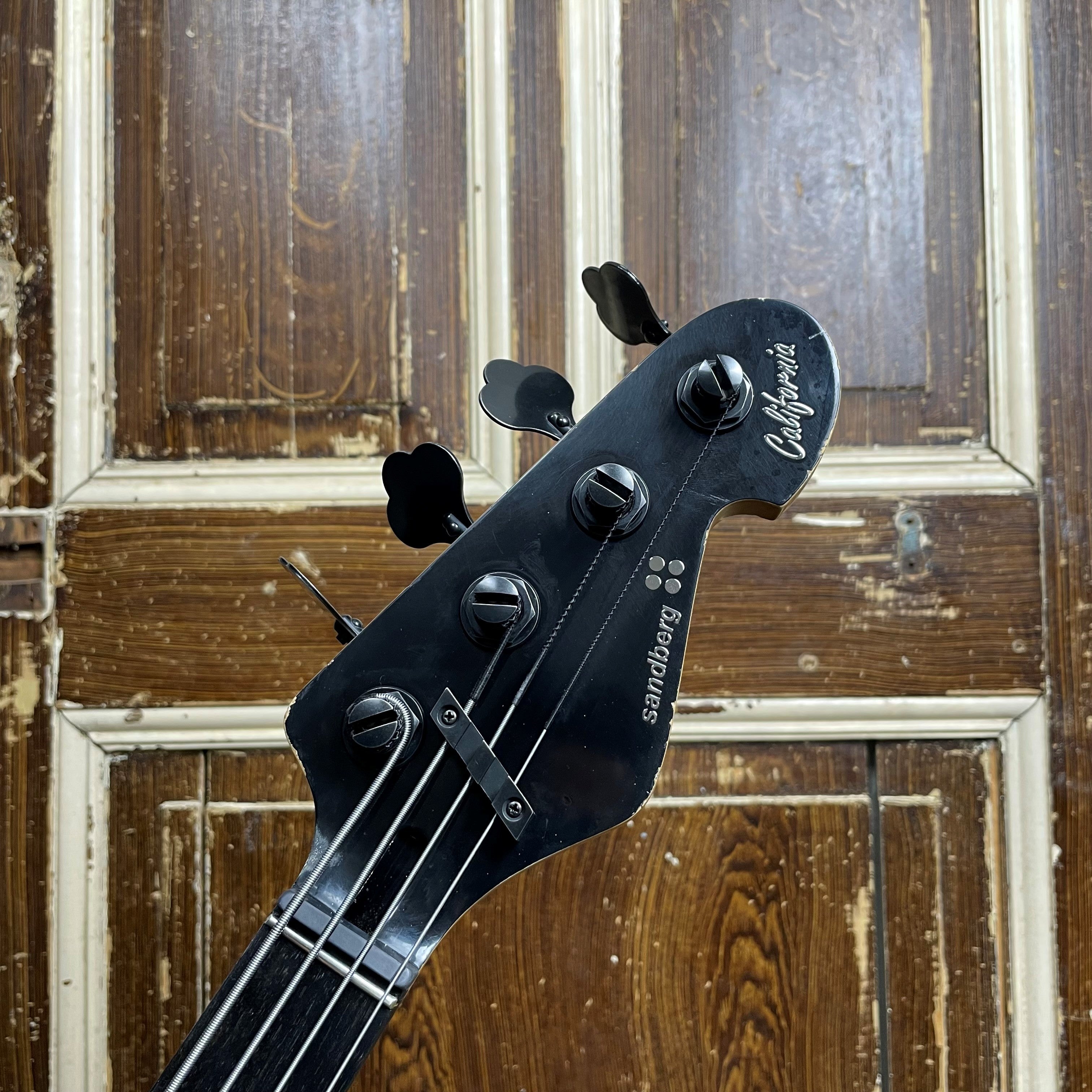 Sandberg California VM4 Oliver Riedel Signature Aged Basgitaar