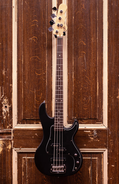 G&L Tribute SB2 JB Black Frost Basgitaar