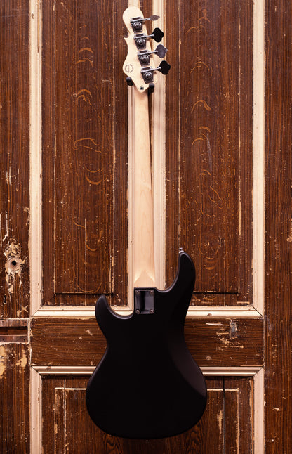 G&L Tribute SB2 JB Black Frost Basgitaar