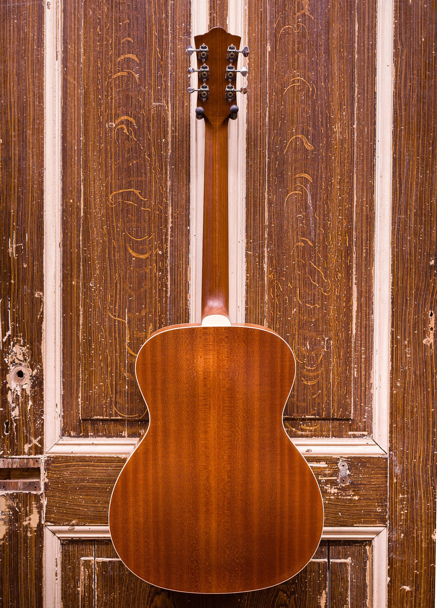 Guild OM-240E Natural Westerngitaar (occasion)