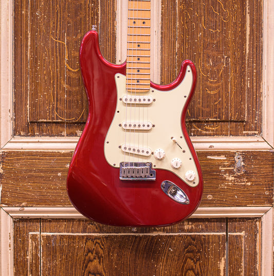 Fender USA Stratocaster Standard 2005 Candy Apple Red