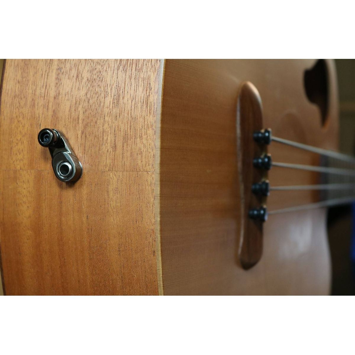 MusicNomad Lock Adapter For Standard Output Jacks - MN270