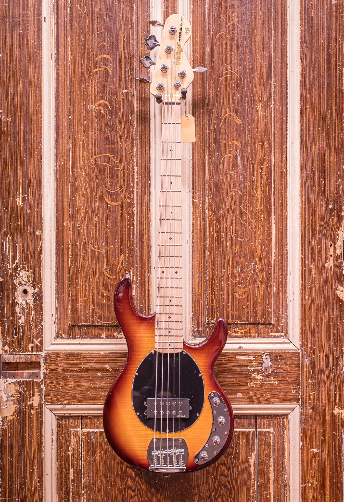 Vintage V96 Reissued 5-String Flamed TS basgitaar (actief)