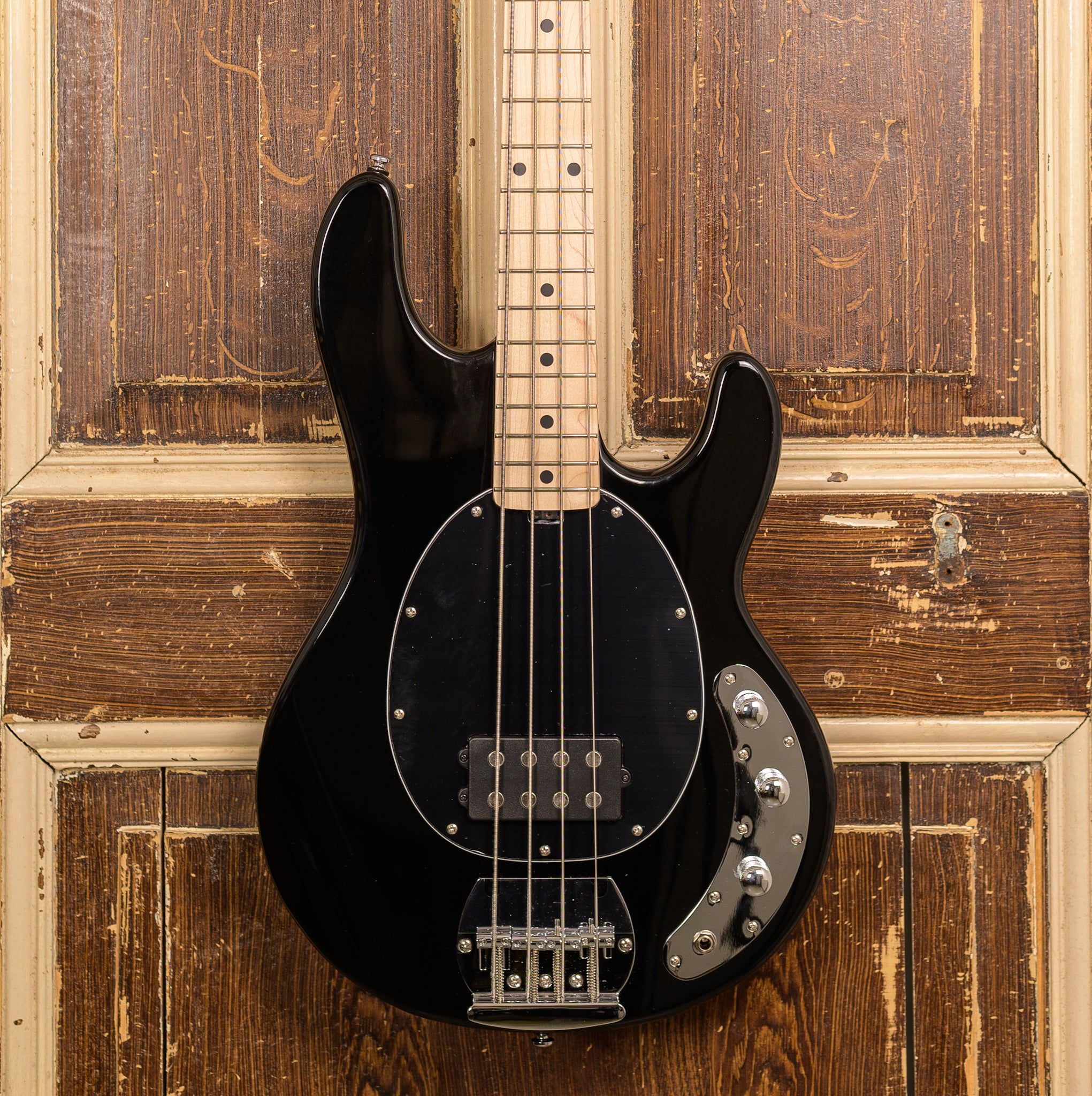 Sterling By Music Man S.U.B. StingRay Ray4-BK-M1 Basgitaar