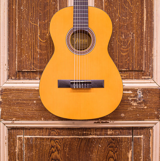 Valencia VC203  Series 200 classic guitar 3/4
